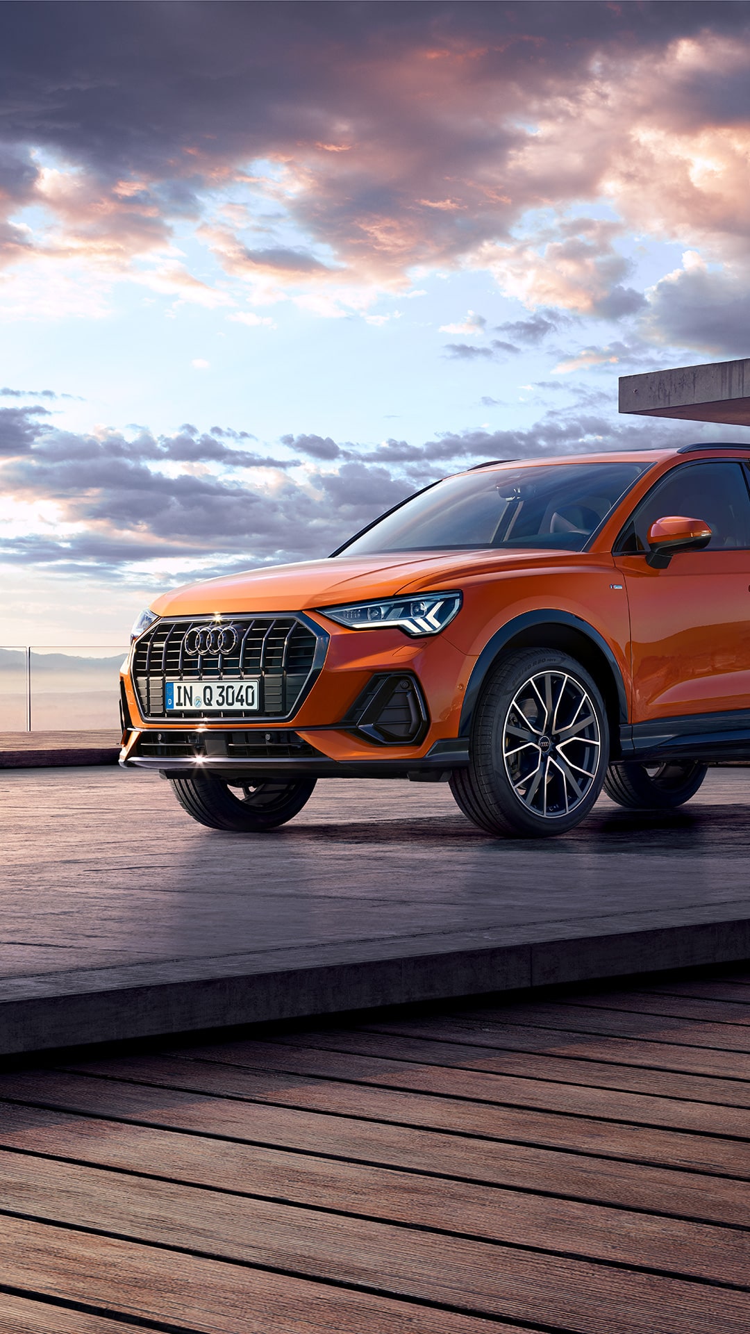 Audi Q3 Side view