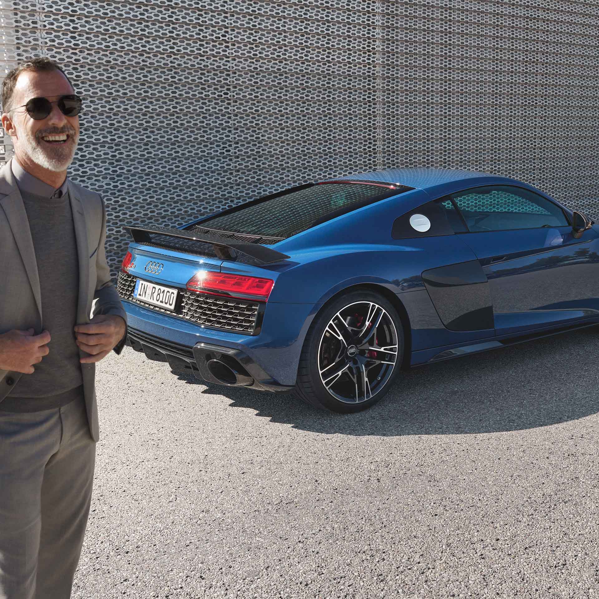 R8 Coupé V10 performance quattro parking
